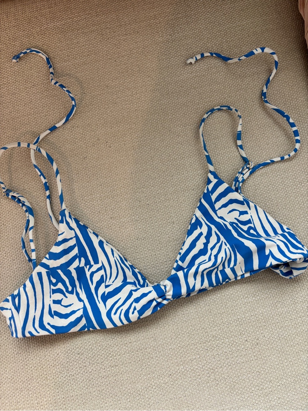 Skatie Betsy Bikini Top in Casablanca